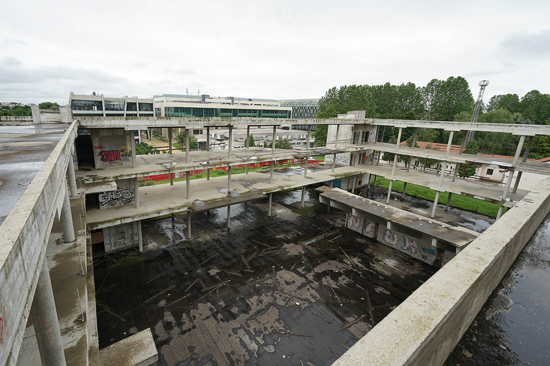 Stacks Image 219631